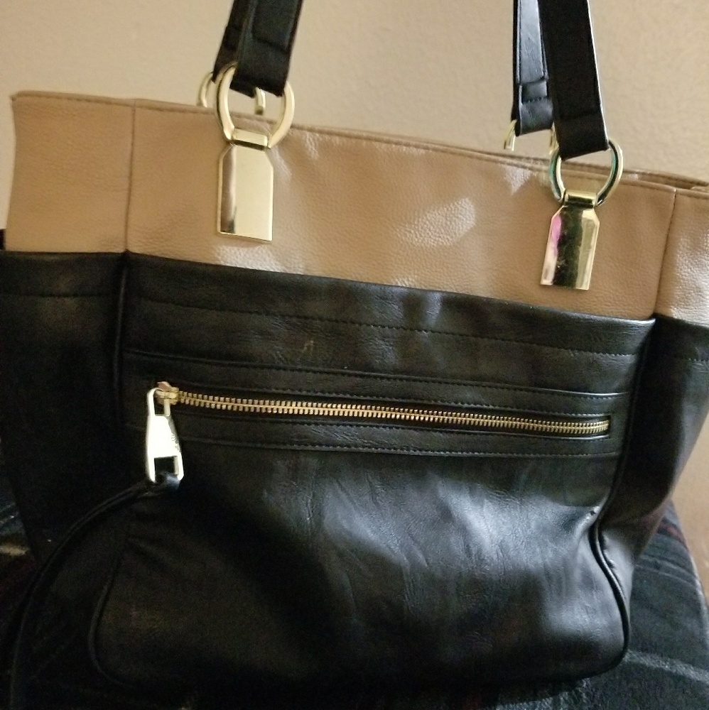 Steven Madden purse - Picture 2 of 3